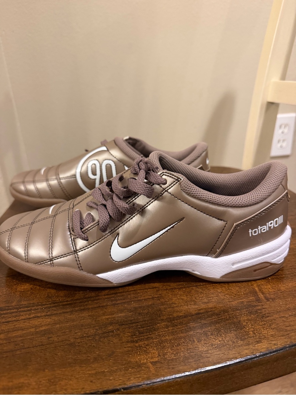 Nike Total 90 III SP Mink Brown Metallic Bronze Men's Sneakers HQ2851-202 US 8.5
